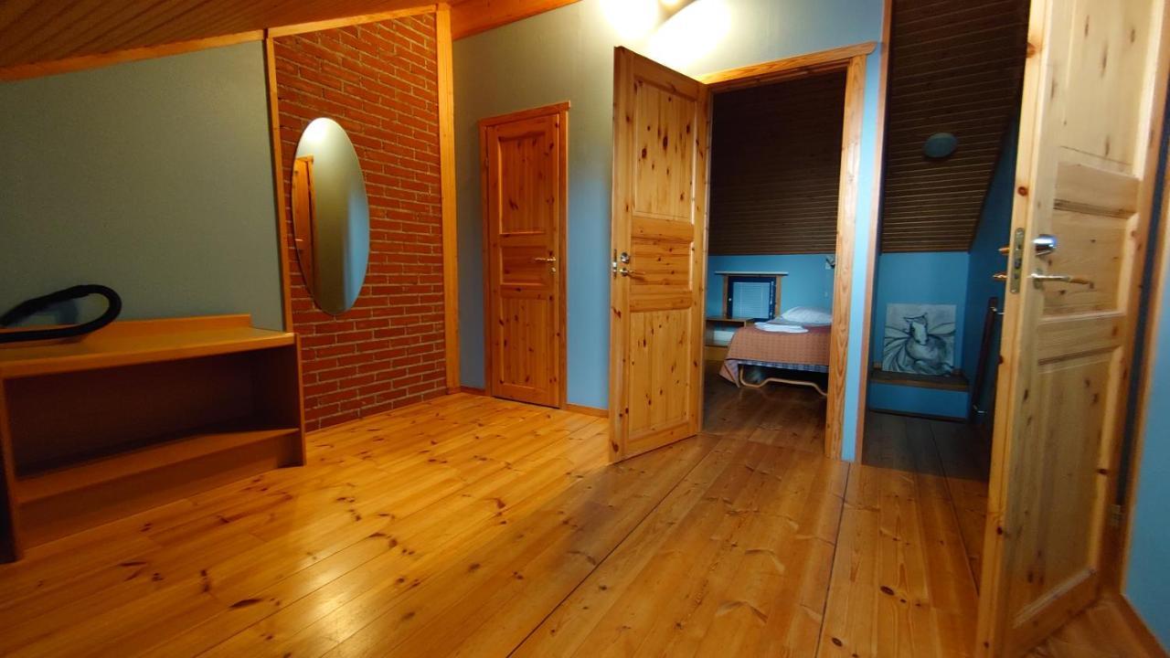 Hotel Guossi 카리가스니에미 외부 사진